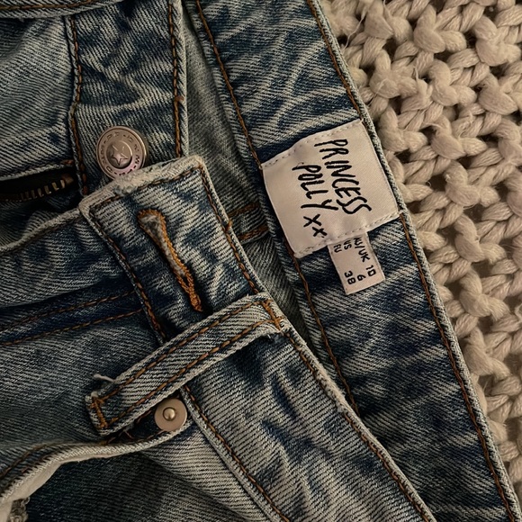 Princess Polly Ripped Jeans - Picture 2 of 3